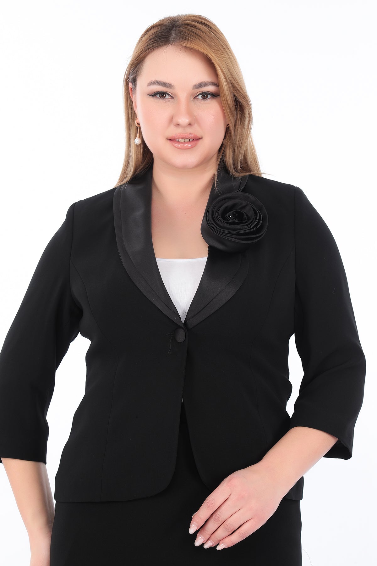 Saten Gül Yaka Truvakar Kol Ceket ve Etek İkili Kadın Takım