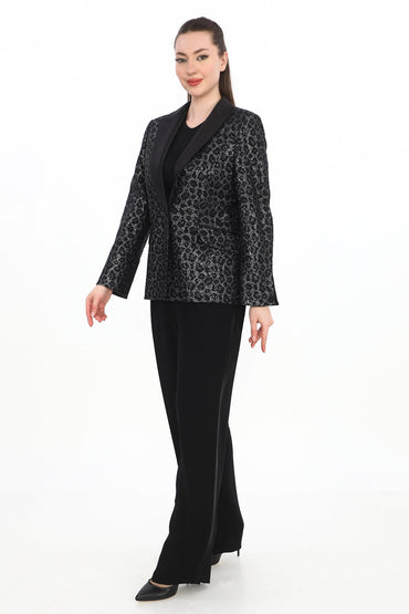 Saten Yaka Dantel Jakar Ceket ve Biyeli Düz Pantolon Kadın Takım