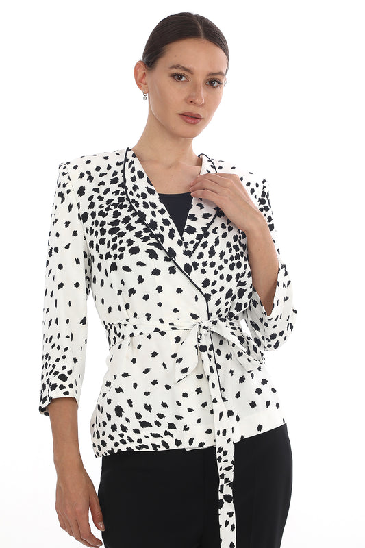 Desenli Kuşaklı Şık Blazer Ceket