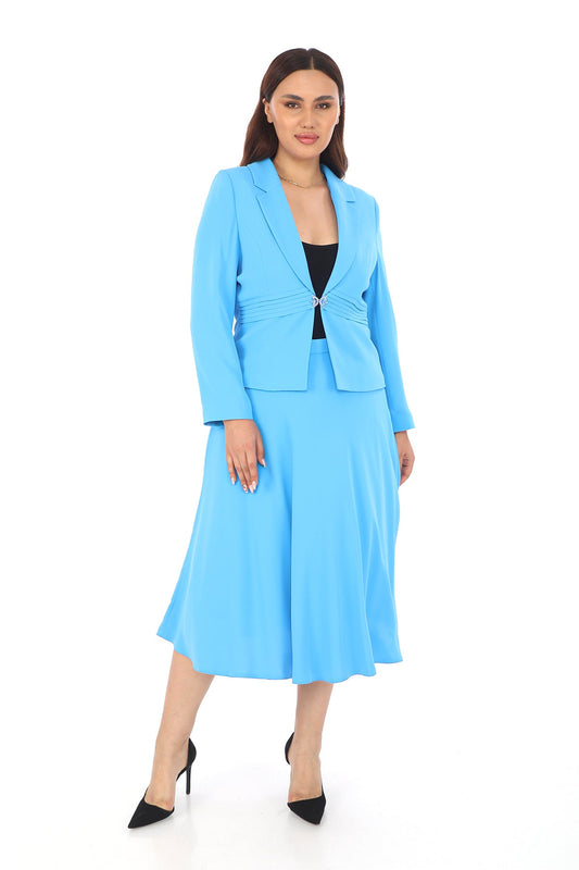 Önden Agraflı Hakim Yaka Ceket ve Uzun Kloş Etek