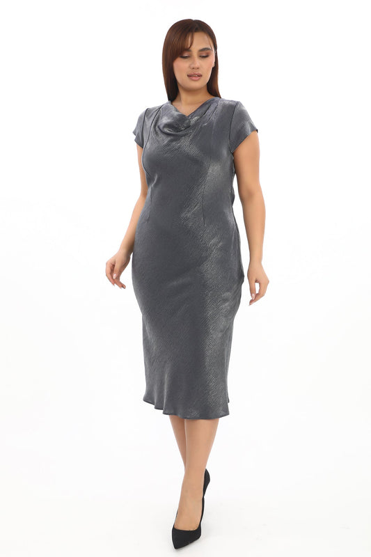 Işıltılı Drapeli Kısa Kollu Diz Altı Elbise