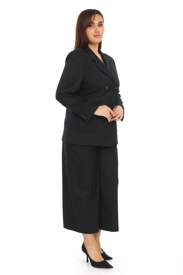 Kruvaze Yaka Ceket ve Kısa Palazzo Pantolon