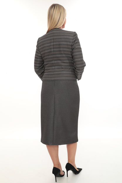 Düğmeli U Yaka Ceket ve Pileli Etek İkili Kadın Takım