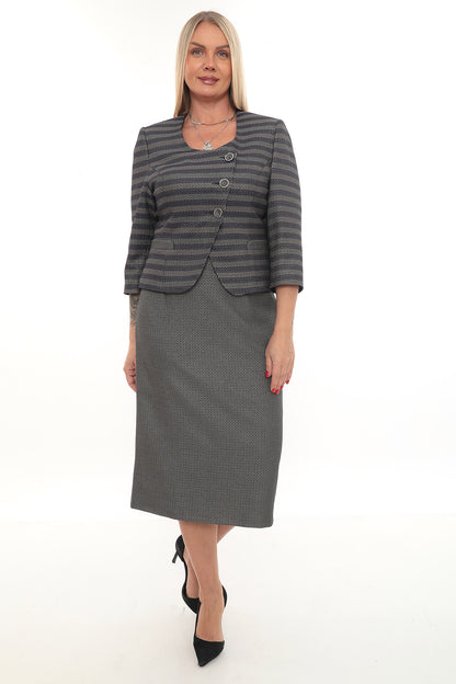 Düğmeli U Yaka Ceket ve Pileli Etek İkili Kadın Takım