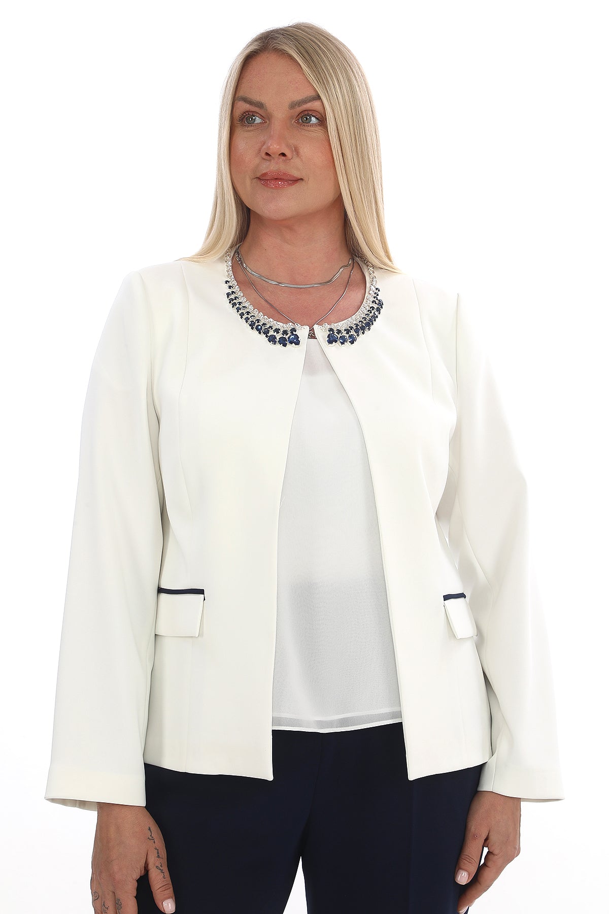 Stylish Jacket and Trouser Set with Stone Details