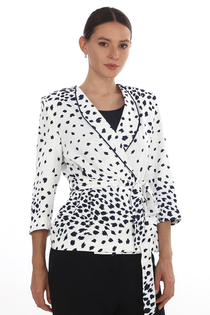 Desenli Kuşaklı Şık Blazer Ceket