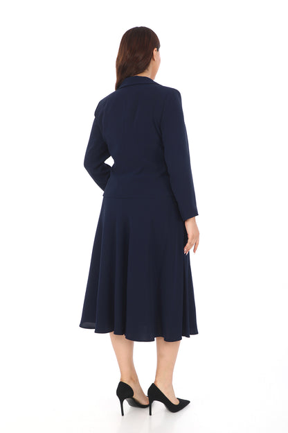 Önden Agraflı Hakim Yaka Ceket ve Uzun Kloş Etek